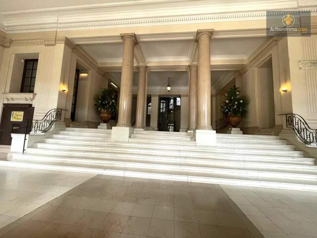 UNE ADRESSE D’EXCEPTION AU CŒUR DE NICE — photo du bien