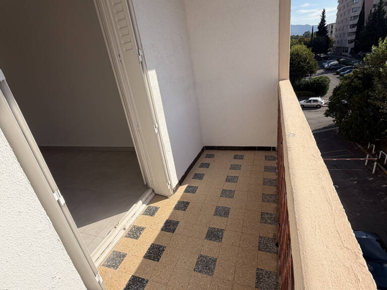 Appartement T3  - 50.33 m2 - AUBAGNE — photo 1