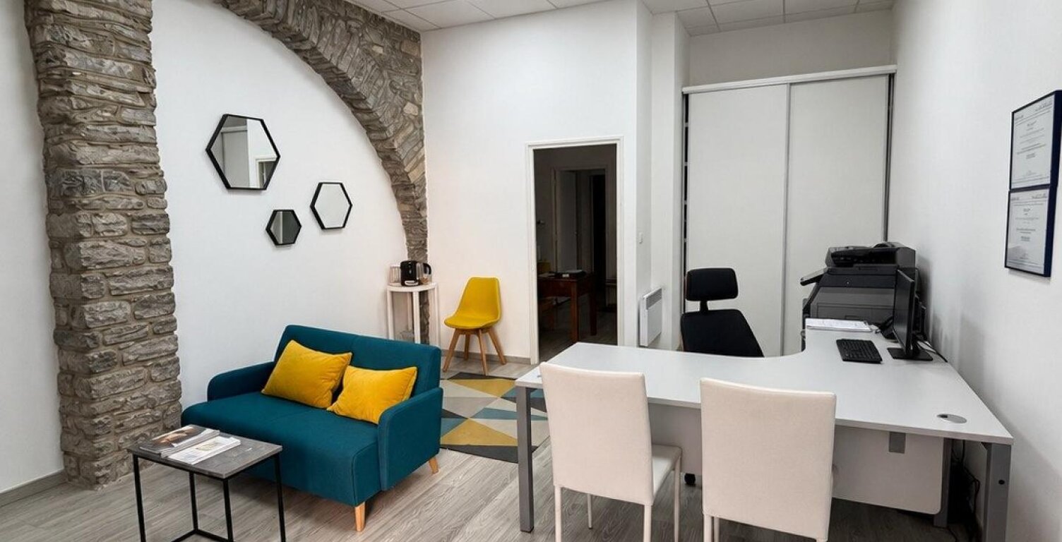 Local commercial de 72 m2 sur le cours — photo 1