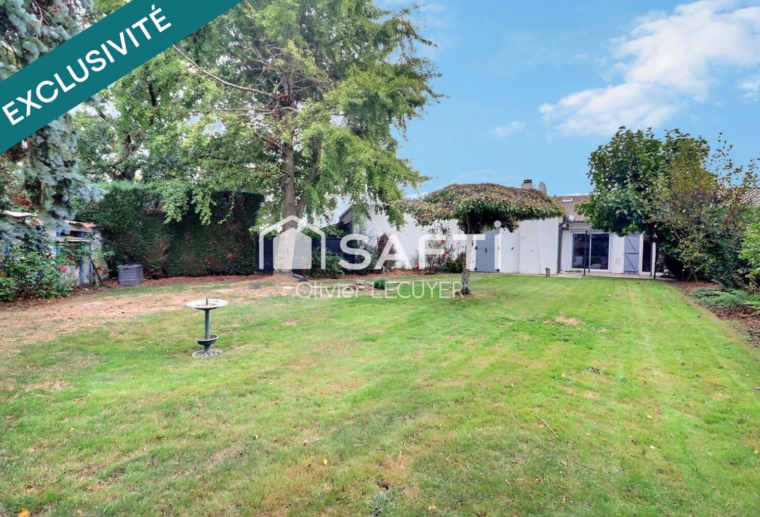Maison de plain-pied, au potentiel d'environ 100m2 habitables, avec jardin clos à dos de champs de 588m2,  double garage indépendant de 40m2, le tout idéalement situé en résidence à Jenlain. — photo 1