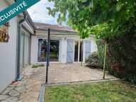 Maison de plain-pied, au potentiel d'environ 100m2 habitables, avec jardin clos à dos de champs de 588m2,  double garage indépendant de 40m2, le tout idéalement situé en résidence à Jenlain. — photo 3