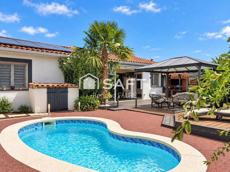 Maison T4 de plain-pied  115 m²  Piscine et équipements énergétiques performants — photo 1