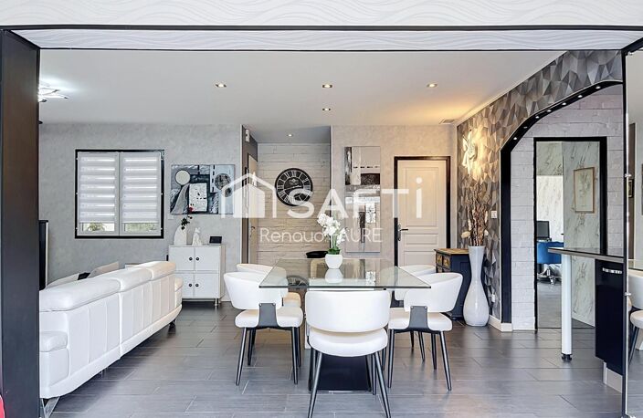 Maison T4 de plain-pied  115 m²  Piscine et équipements énergétiques performants — photo 2