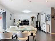 Maison T4 de plain-pied  115 m²  Piscine et équipements énergétiques performants — photo 3