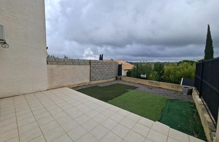Une maison 95 M2 3CH jardin garage — photo 3