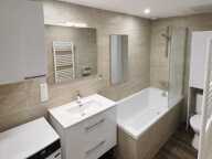 Situé sur la commune de Mâcon à proximité du centre et des commerces cet appartement en duplex rénové vous séduira. — photo 4