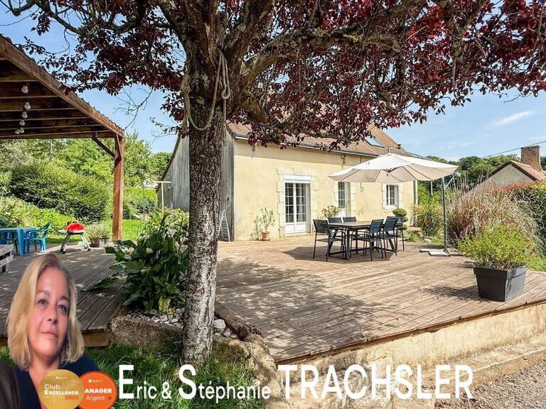 Marigné-Laillé  Longère de 125 m² avec dépendances, studio et près de 2 000 m² de terrain — photo 1