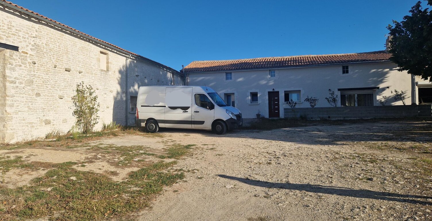MAISON FAMILIALE DE 234m² ENTIEREMENT RENOVEE — photo 1