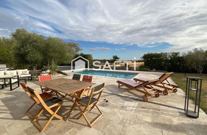 Maison familiale de 2004 avec dépendance de 68 m² et piscine — photo 2