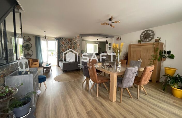 Maison familiale de 2004 avec dépendance de 68 m² et piscine — photo 3