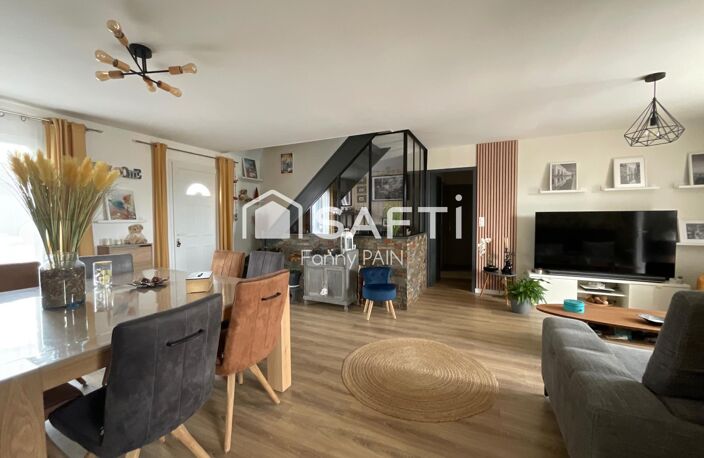 Maison familiale de 2004 avec dépendance de 68 m² et piscine — photo 4