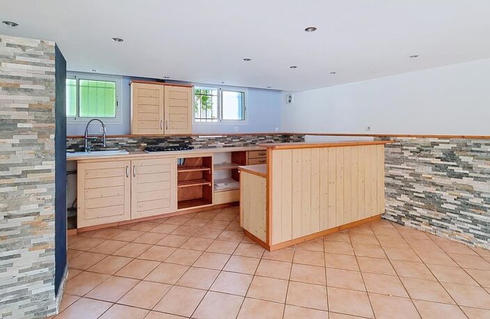 Secteur recherché - Maison familiale avec garage 35m2 - Piscine - Jardin exposé sud — photo 4