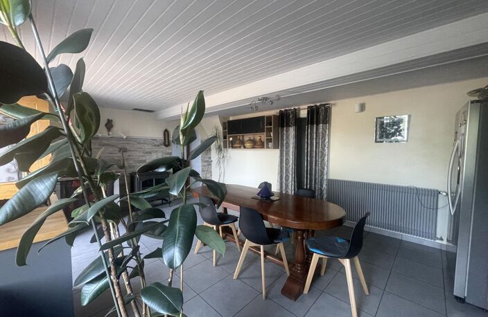 Vente maison 5 pièces 125 m² Thizy-les-Bourgs (69240) — photo 5