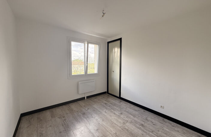 Maison rénovée avec terrasse sur Mouilleron st Germain — photo 5
