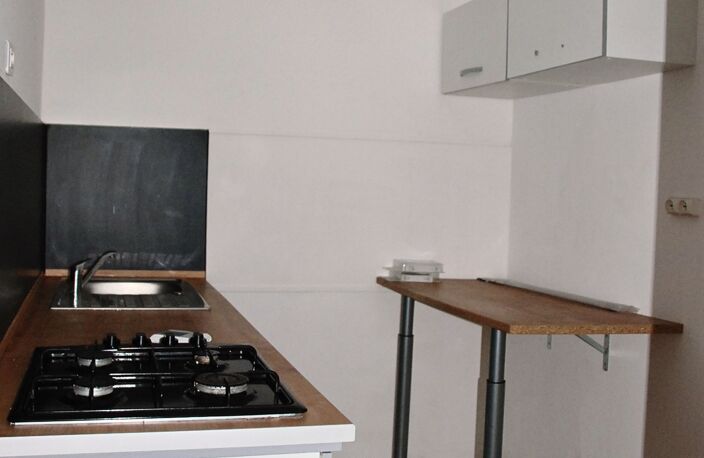A 2 pas de FECAMP : immeuble divisé en 2 logements — photo 4