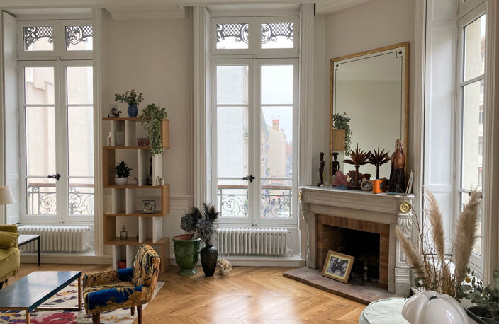 6 PIÈCES 135 M2 - LYON 6 - VITTON MASSÉNA- T6 MEUBLÉ — photo 2