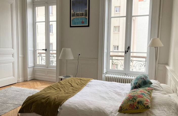 6 PIÈCES 135 M2 - LYON 6 - VITTON MASSÉNA- T6 MEUBLÉ — photo 5