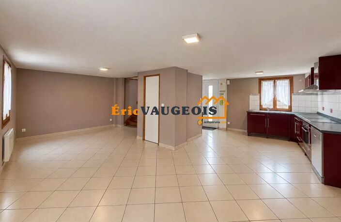 Maison. Garage. Terrasse. 77580 Guérard — photo 5