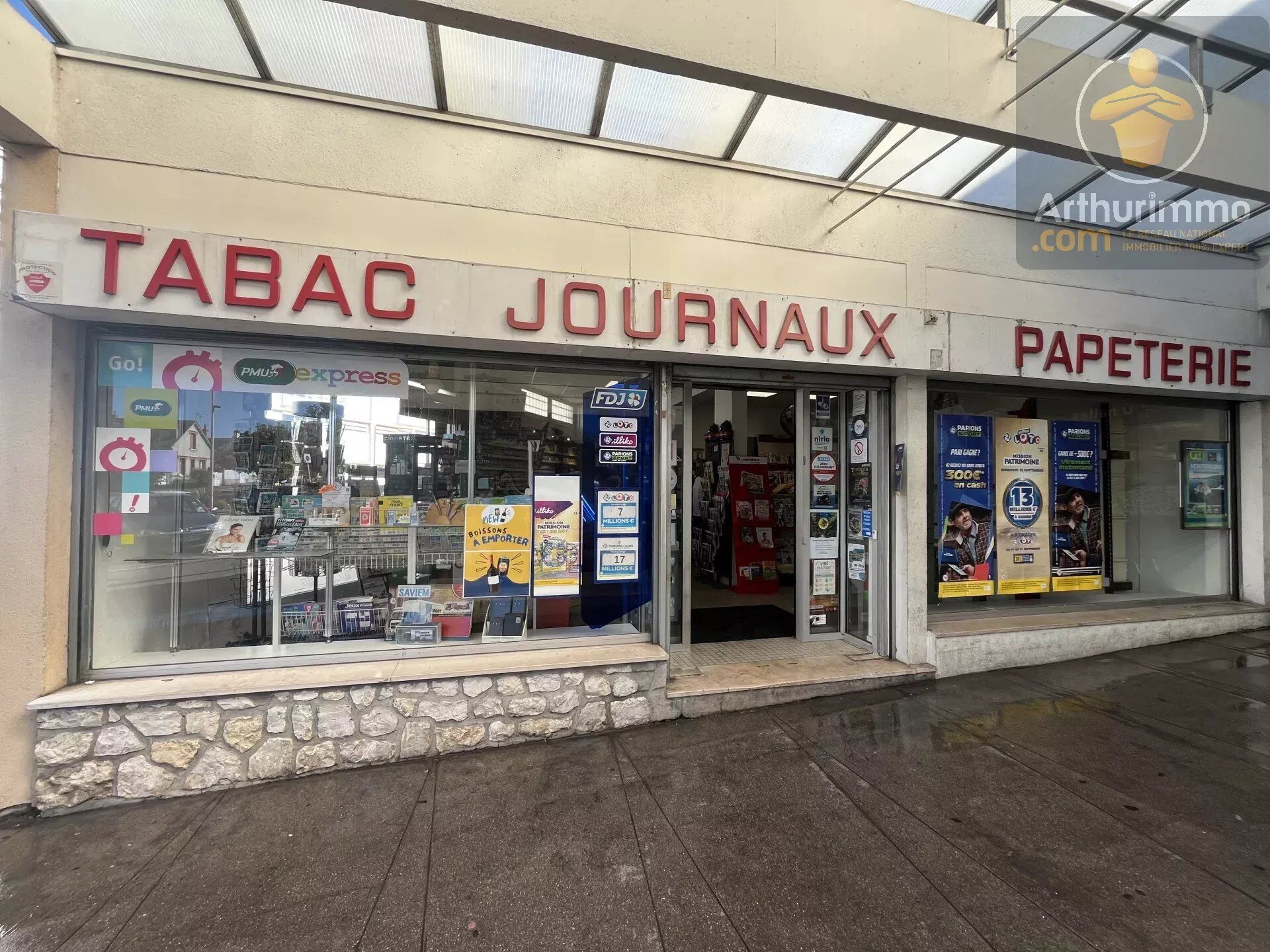 Vente Fonds de commerce à Saint-Jean-de-la-Ruelle · 153 500 €