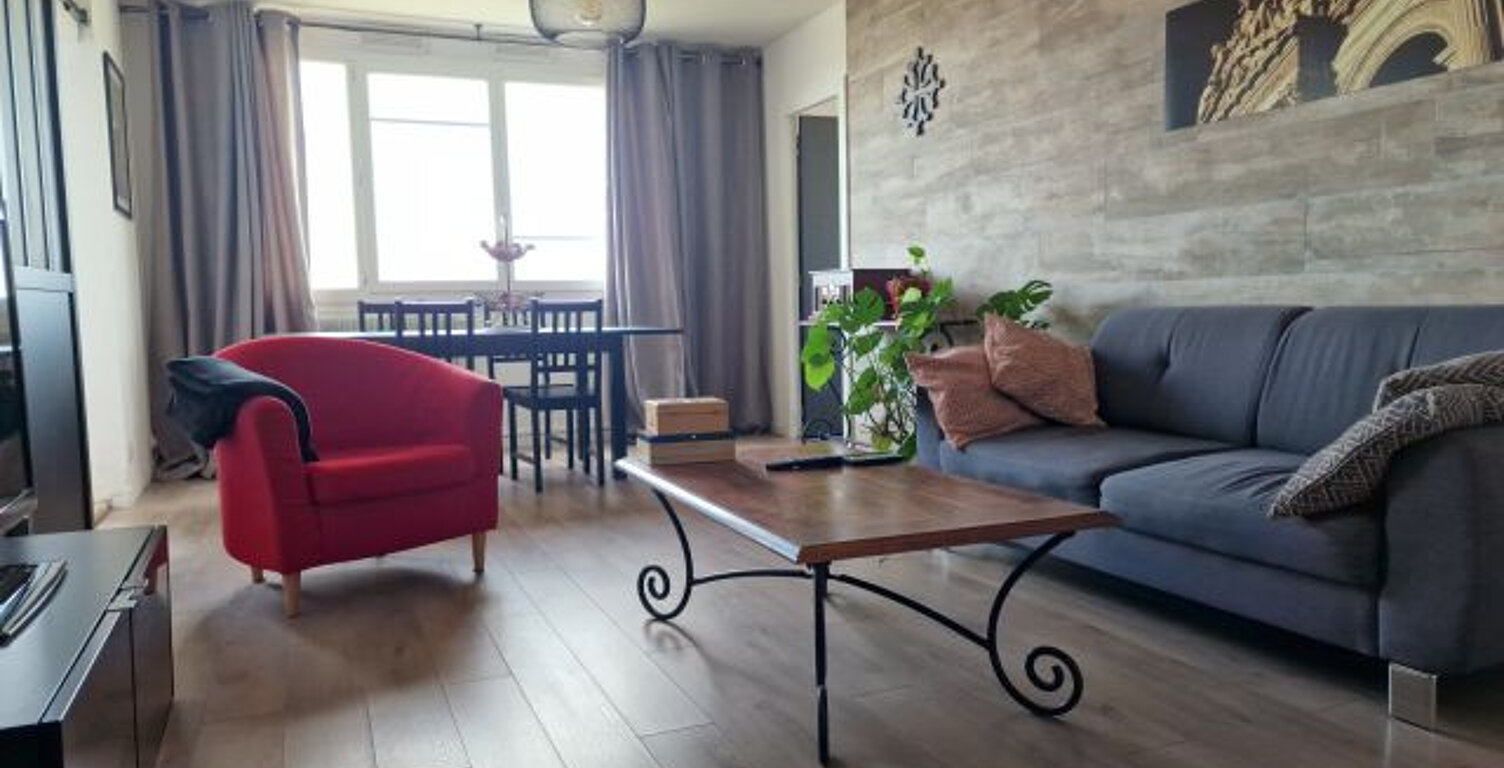 APPARTEMENT T3 71 M2 ENV A VENDRE SUR MARSEILLE 10EME — photo 1
