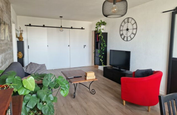 APPARTEMENT T3 71 M2 ENV A VENDRE SUR MARSEILLE 10EME — photo 2