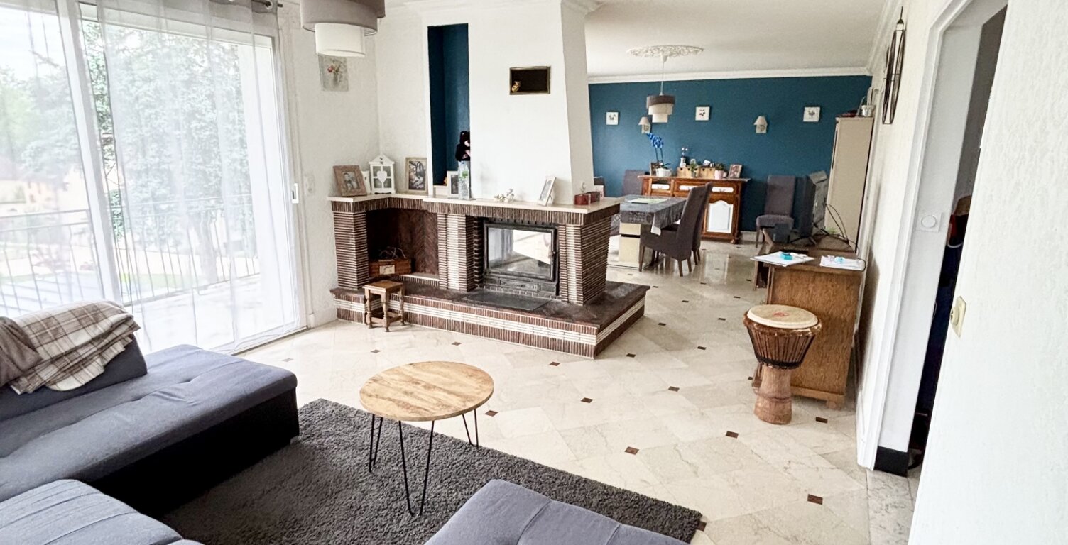 Vente Maison/villa 11 pièces — photo 1