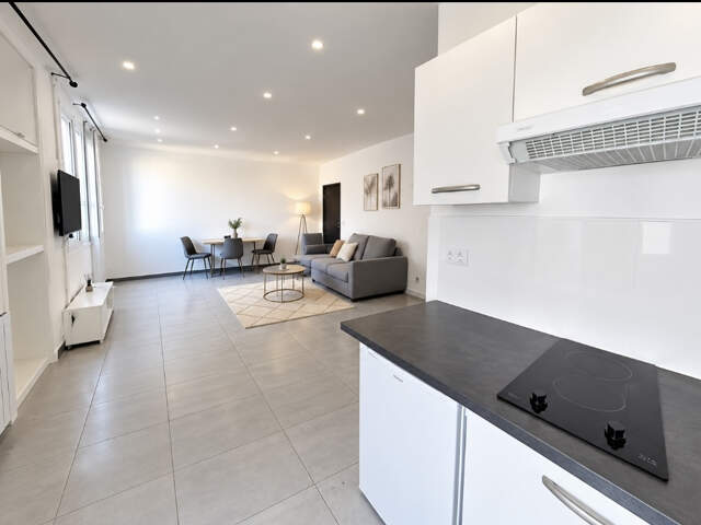 Vente STUDIO 27 m2 refait à neuf entièrement équipé 13003 Ma — photo du bien