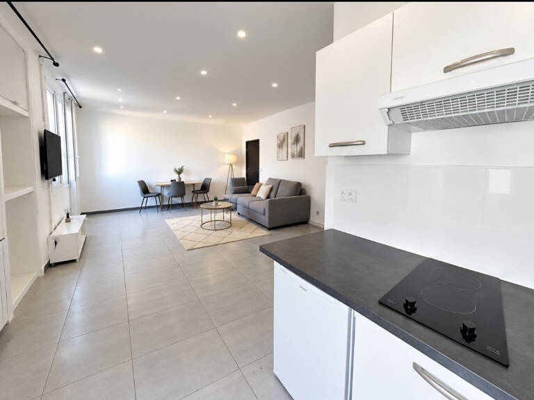 Vente STUDIO 27 m2 refait à neuf entièrement équipé 13003 Ma — photo 1