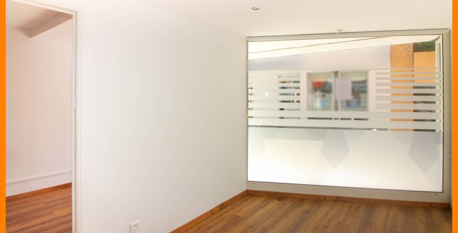 Local commercial — photo 1