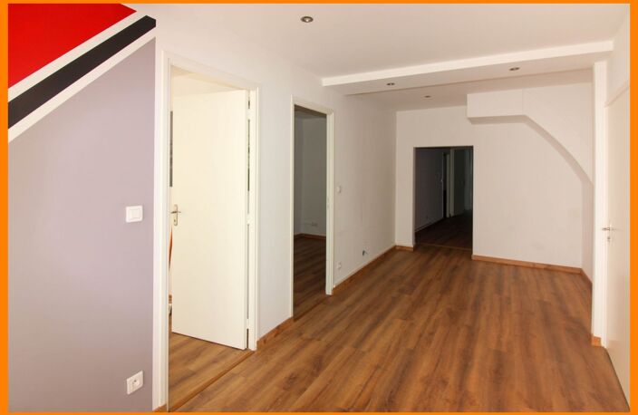Local commercial — photo 3