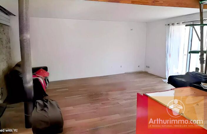 MAISON DE 93 M² HAB AVEC DEUX GRANGES ET 762 M² DE TERRAIN – FORT POTENTIEL D’AGRANDISSEMENT — photo 3