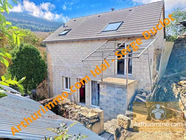 MAISON DE 93 M² HAB AVEC DEUX GRANGES ET 762 M² DE TERRAIN – FORT POTENTIEL D’AGRANDISSEMENT — photo du bien
