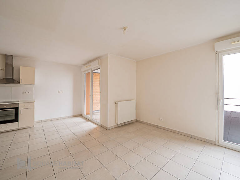 Appartement Meyzieu 3 pièces 58.90 m2 — photo 1