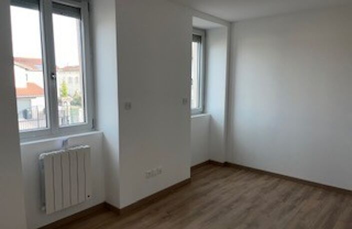 Location appartement 2 pièces 43 m² à Villette-de-Vienne (38200) — photo 3