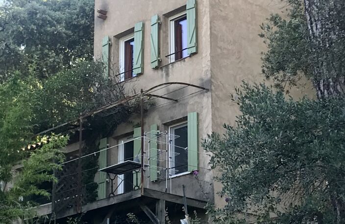Vente Maison/villa 7 pièces — photo 2