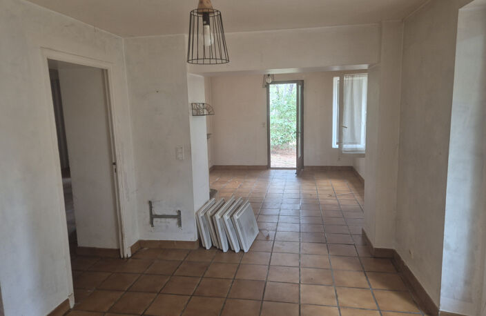 Lambesc, villa style Mas de 100m2 sur 2500m2 terrain — photo 4