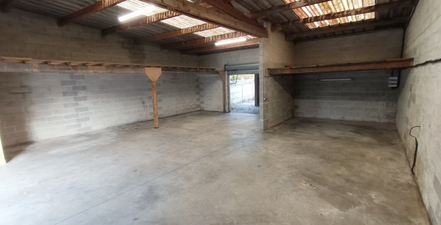 Hangar spacieux 161m2 avec point d’eau — photo 1