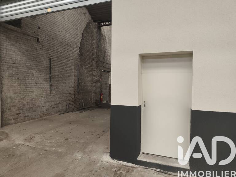 Vente Garage 99 m&sup2; — photo 1