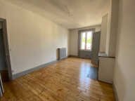 Appartement  T3 CHAMBON-FEUGEROLLES — photo 4