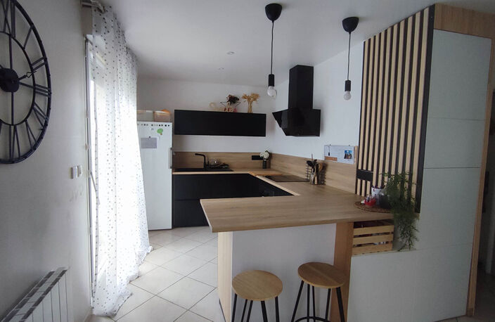 Maison Saint Denis De L Hotel 5 pièce(s) 103 m2 — photo 4
