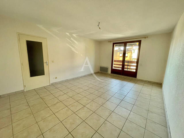 Appartement T3 de 75m² à L'Isle-Jourdain — photo du bien