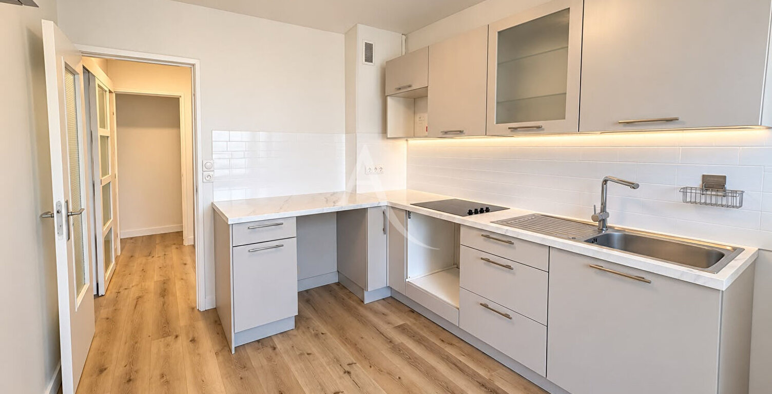 COLOMIERS A COTE DU METRO : GRAND T2 50m²  + parking + cellier — photo 1