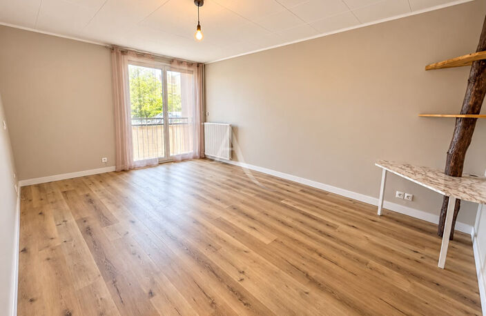 COLOMIERS A COTE DU METRO : GRAND T2 50m²  + parking + cellier — photo 3