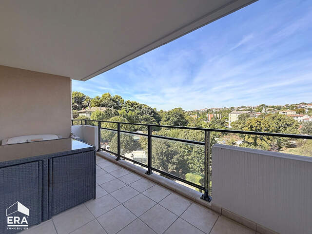Appartement Marseille 2 pièces 40 m², calme, vue très dégagée — photo du bien