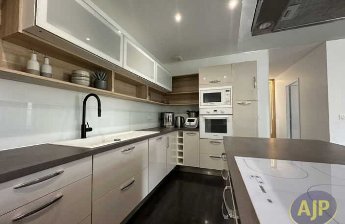 Maison contemporaine, 4 chambres et 1 bureau ! — photo 4