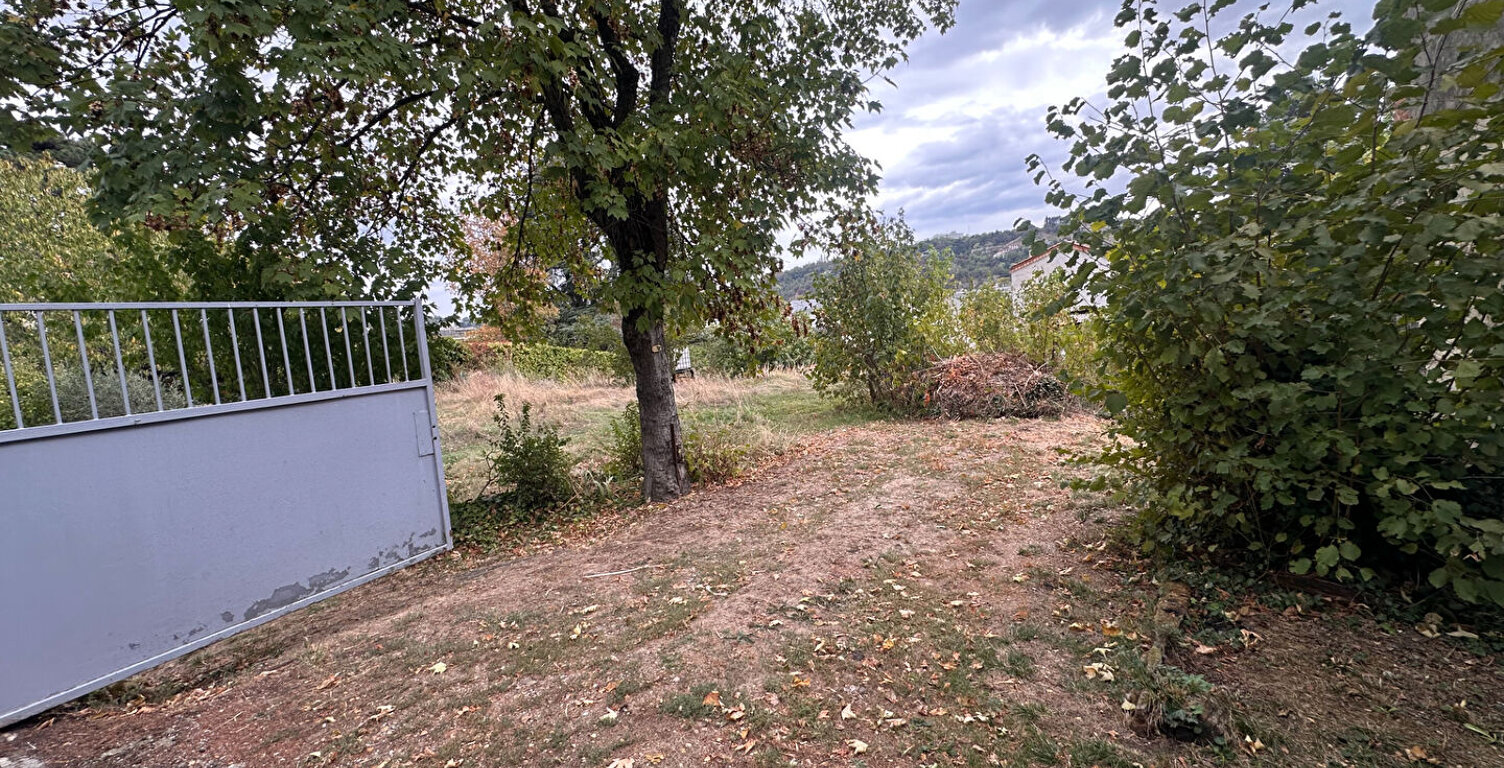 Terrain Saint Romain En Gal 860 m2 — photo 1