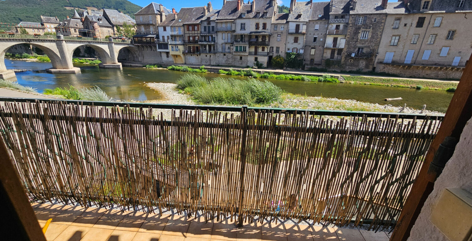 MAISON - BALCON - COEUR DE VILLAGE — photo 1