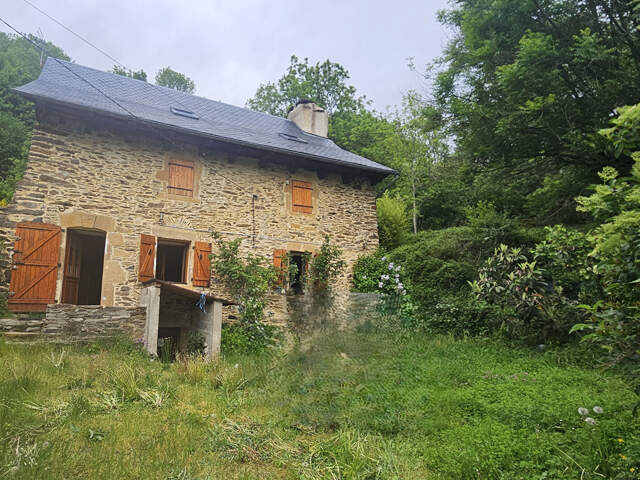Maison Prades D Aubrac - Terrain — photo du bien