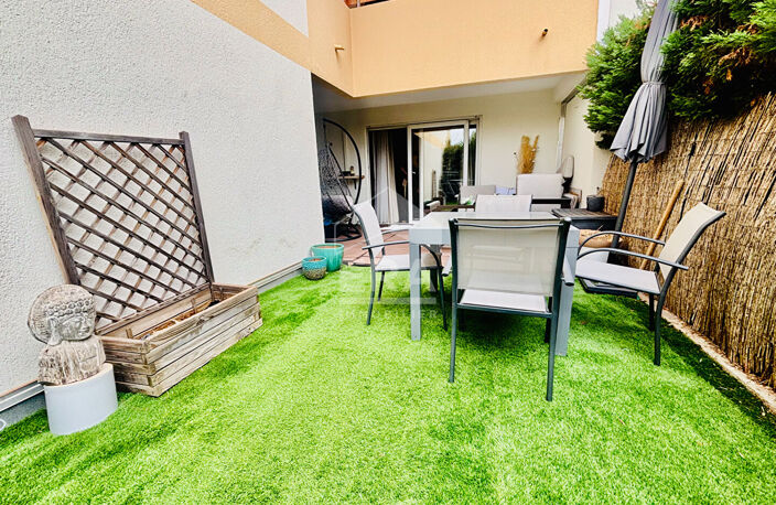 Coup de coeur: appartement rénové en rez de jardin — photo 2