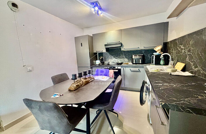 Coup de coeur: appartement rénové en rez de jardin — photo 3